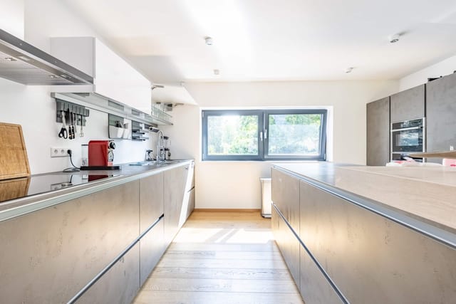 Villa mit Pool – Foto 8