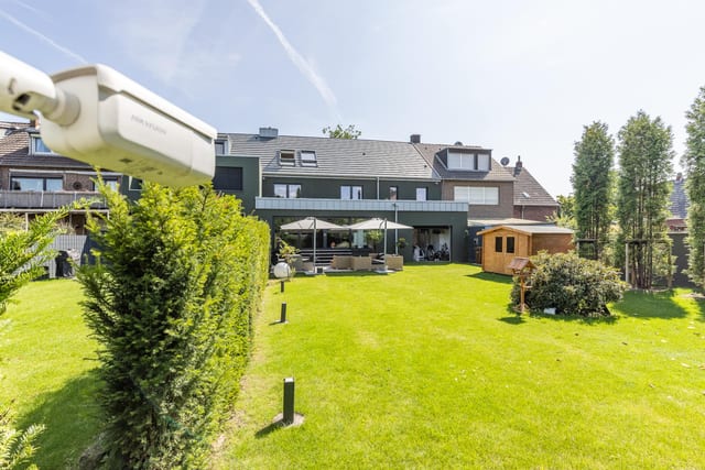 Villa mit Pool – Foto 4